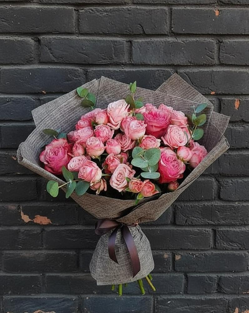 Букет цветов из: Розы в Энергетиков