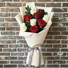 Букет цветов из:  Розы в Энергетиков