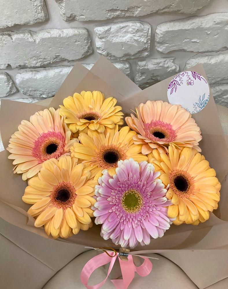 Букет цветов из: Герберы в Энергетиков