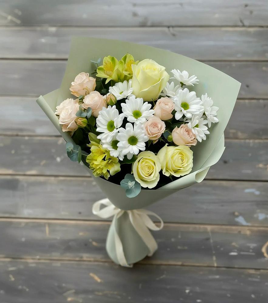 Букет цветов из: Альстромерии, Розы и Хризантемы в Энергетиков