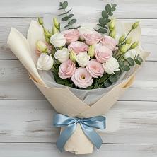 Букет цветов из:  Лизиантусы в Энергетиков