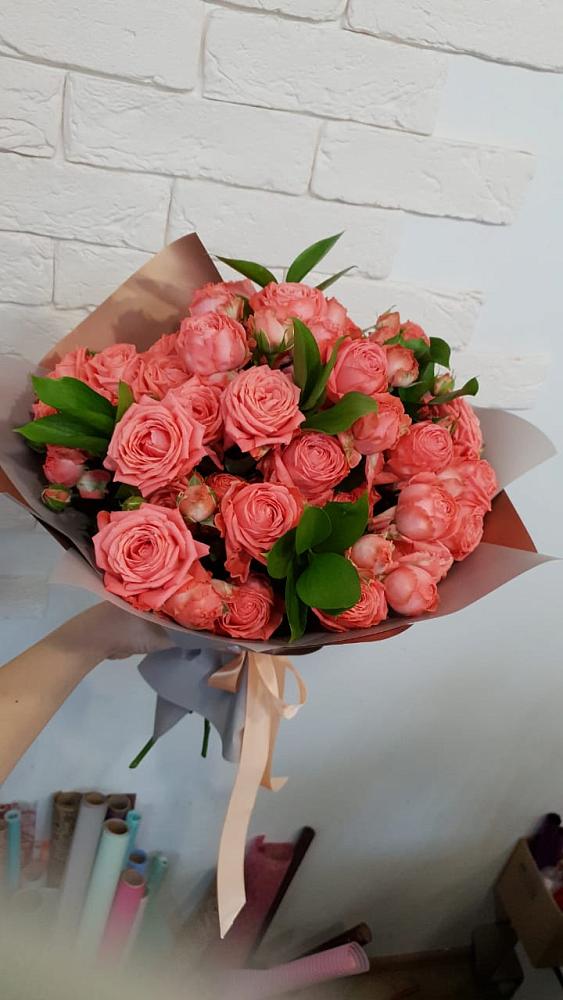 Букет цветов из: Розы в Энергетиков