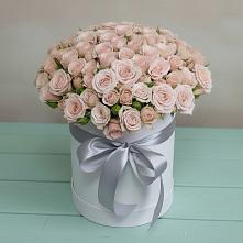 Цветочная композиция из Розы в шляпной коробке в Энергетиков