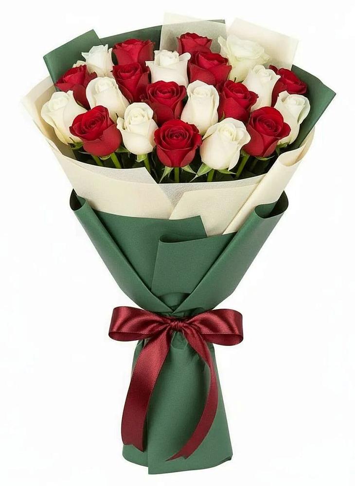 Букет Микс из красных и белых роз в Энергетиков