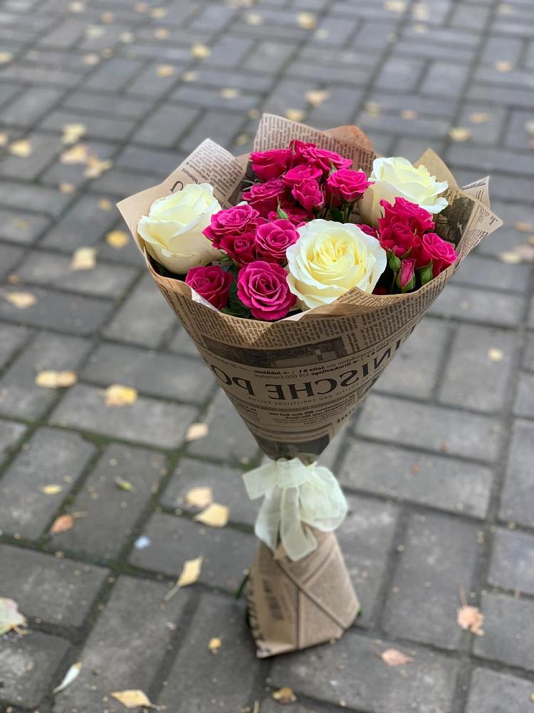 Букет цветов из: Розы в Энергетиков