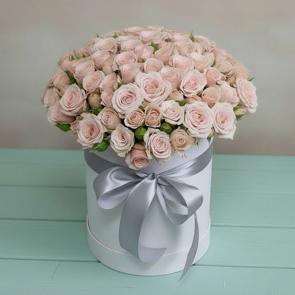 Цветочная композиция из Розы в шляпной коробке в Энергетиков